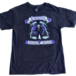 WWE Undertaker T-Shirt Adult L Nerds Wrestlemania "Taking Souls Digging Holes"